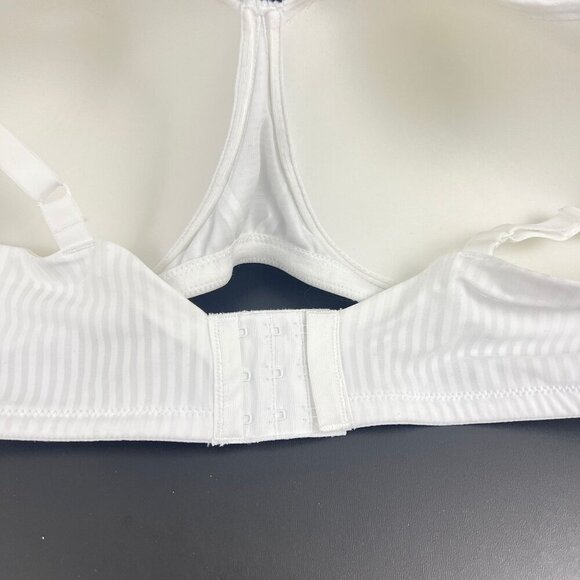 Playtex Secrets Bra  Perfectly Smooth  Size 44C White Wire Free  4707  NWT - Picture 7 of 8